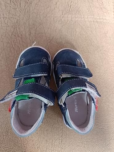 Marcos sandalice za decaka 20
kao nove na lalafo.rs — 3 Marcos sandalice za decaka 20
kao nove — 3