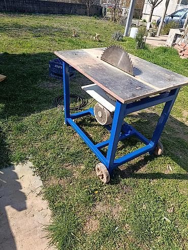 Clamps: Trofazni, visenamenski cirkular, opremljen kvalitetnim BBC at lalafo.rs — 3 Clamps: Trofazni, visenamenski cirkular, opremljen kvalitetnim BBC — 3