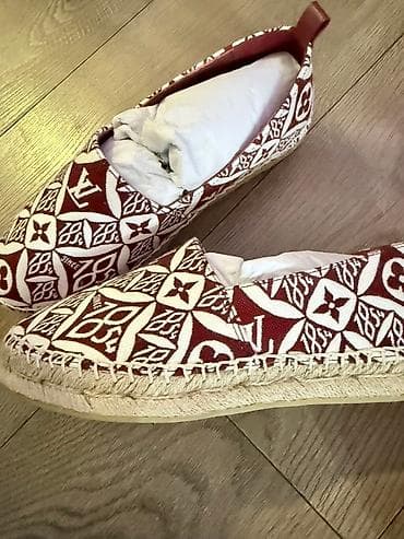 Ženske espadrile sa printom u bordo‑beloj kombinaciji. - Gornjište na lalafo.rs — 1 Ženske espadrile sa printom u bordo‑beloj kombinaciji. - Gornjište — 1