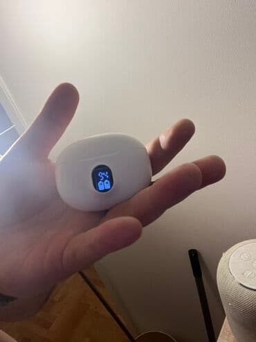 Bežične TWS slušalice sa kućištem za punjenje i LED ekranom - na lalafo.rs Bežične TWS slušalice sa kućištem za punjenje i LED ekranom -