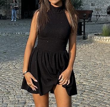 Blondy mini haljina bez rukava sa visokim okovratnikom. Gornji deo je na lalafo.rs Blondy mini haljina bez rukava sa visokim okovratnikom. Gornji deo je