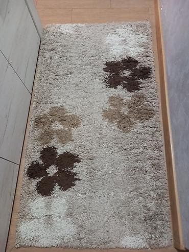 2 iste staze dimenzija 150×80 očuvanih u super stanju. Cena za obe je na lalafo.rs 2 iste staze dimenzija 150×80 očuvanih u super stanju. Cena za obe je