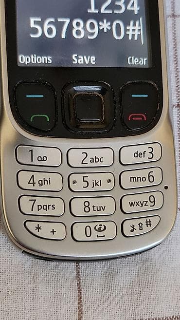 kom sa etiketom: Nokia 6303ci (RM-443) – klasični telefon sa tastaturom - Ekran u at lalafo.rs — 6 kom sa etiketom: Nokia 6303ci (RM-443) – klasični telefon sa tastaturom - Ekran u — 6