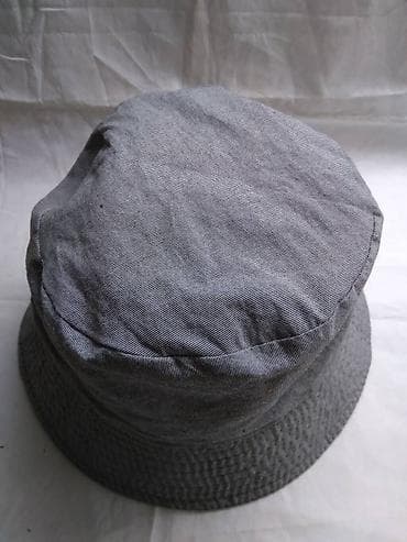 Muska kapa sa 2 lica crno/sivo obim oko 58 cm.,ocuvana at lalafo.rs — 2 Muska kapa sa 2 lica crno/sivo obim oko 58 cm.,ocuvana — 2