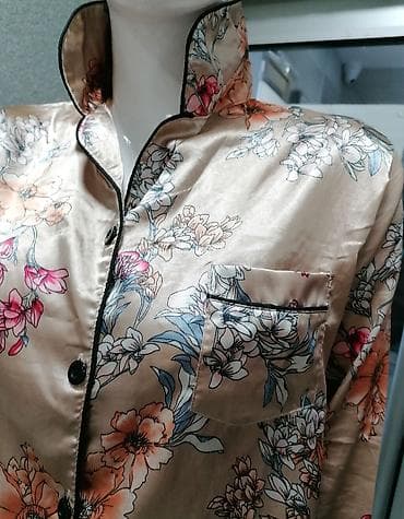 XL, color - Beige at lalafo.rs — 2 XL, color - Beige — 2