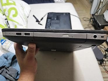 HP pavilion dv7 odlican laptop nije u losem stanju malo ostecen sa na lalafo.rs — 5 HP pavilion dv7 odlican laptop nije u losem stanju malo ostecen sa — 5
