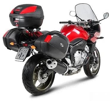 Transport: Yamaha FZ1 Fazer – touring paket i vetrobran - Model: Yamaha FZ1 at lalafo.rs — 3 Transport: Yamaha FZ1 Fazer – touring paket i vetrobran - Model: Yamaha FZ1 — 3