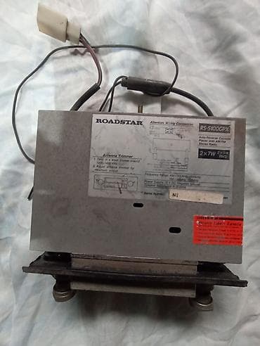 Stari auto radio kasetofon sa slike,Roadstar- made in Japan na lalafo.rs — 1 Stari auto radio kasetofon sa slike,Roadstar- made in Japan — 1