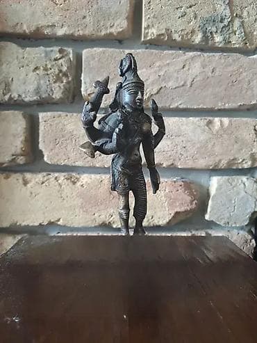 Antiques: Stara hindu figura od bronze. Visina 16cm at lalafo.rs — 2 Antiques: Stara hindu figura od bronze. Visina 16cm — 2