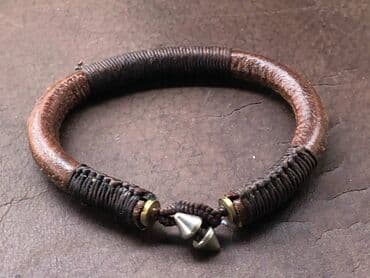 Unikat MUŠKA kožna narukvica, ručna izrada INDUSTRIJSKI STIL na lalafo.rs Unikat MUŠKA kožna narukvica, ručna izrada INDUSTRIJSKI STIL