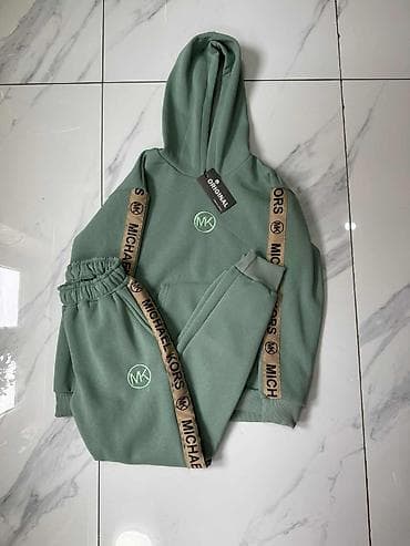 Ženski komplet trenerke – Michael Kors stil - Dvodijelni set na lalafo.rs — 2 Ženski komplet trenerke – Michael Kors stil - Dvodijelni set — 2