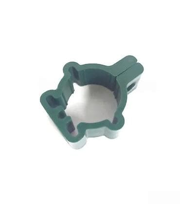 Obujmica (PVC spojnica) za stub fi 42 – sa šrafom i maticom (za 3D i na lalafo.rs — 1 Obujmica (PVC spojnica) za stub fi 42 – sa šrafom i maticom (za 3D i — 1