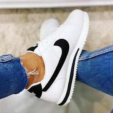 Oxfords: Cortez od 36 do 41 za 3300 din
pb at lalafo.rs — 8 Oxfords: Cortez od 36 do 41 za 3300 din
pb — 8