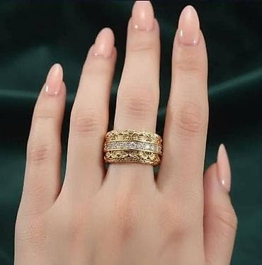 Zlatni prsten širokog profila sa bogatom filigranskom izradom i na lalafo.rs — 1 Zlatni prsten širokog profila sa bogatom filigranskom izradom i — 1