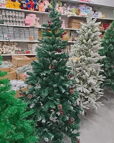 Jelka sa snežnim krajevima, bobicama i šišarkama – u 4 veličine 🎄 na lalafo.rs — 5 Jelka sa snežnim krajevima, bobicama i šišarkama – u 4 veličine 🎄 — 5