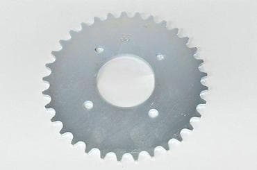 Zadnji lančanik – 38 zuba - Materijal: čelik, pocinkovan za otpornost na lalafo.rs Zadnji lančanik – 38 zuba - Materijal: čelik, pocinkovan za otpornost