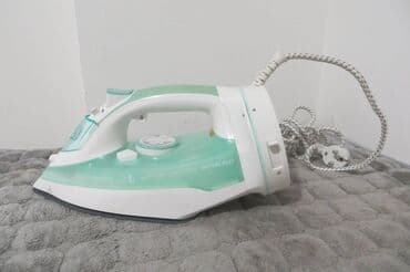 Irons: SILVER CRESTEE pegla na paru sa bazom 2400W, bez bilo kakve greske at lalafo.rs — 1 Irons: SILVER CRESTEE pegla na paru sa bazom 2400W, bez bilo kakve greske — 1