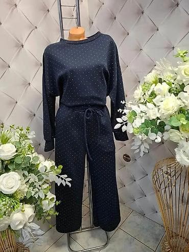 Ženski komplet – bluza i pantalone sa sitnim tačkicama. - Dva dela na lalafo.rs Ženski komplet – bluza i pantalone sa sitnim tačkicama. - Dva dela