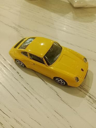 Ostalo: Model automobila – sportski kupe, žute boje, inspirisan klasičnim na lalafo.rs — 1 Ostalo: Model automobila – sportski kupe, žute boje, inspirisan klasičnim — 1