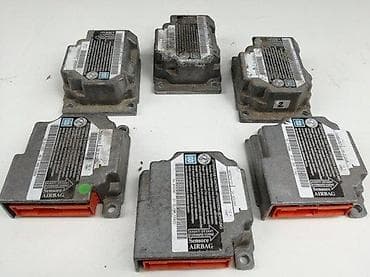 kom sa etiketom: Alfa Romeo 156 - 1,9JTD - AIRBAG centrala. Cena se odnosi na komad at lalafo.rs — 3 kom sa etiketom: Alfa Romeo 156 - 1,9JTD - AIRBAG centrala. Cena se odnosi na komad — 3