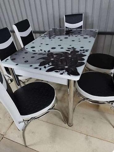 02. Komplet sto i 6 stolica nova cena 230e na lalafo.rs — 8 02. Komplet sto i 6 stolica nova cena 230e — 8