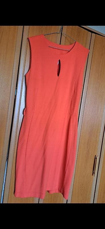 Haljina TIFFANY trikotaza, ravna, kao nova, vrlo elegantna, ispod na lalafo.rs — 1 Haljina TIFFANY trikotaza, ravna, kao nova, vrlo elegantna, ispod — 1