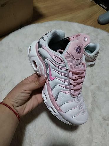 👑Broj 39-40-41
✅Cena 3200 din na lalafo.rs — 5 👑Broj 39-40-41
✅Cena 3200 din — 5