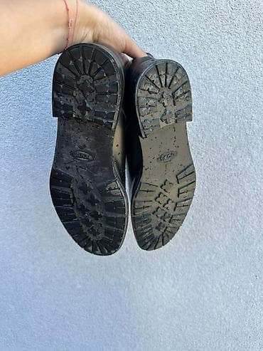 Muške kožne cipele TOD’S – klasični crni Oxford/Derby stil - Brend na lalafo.rs — 2 Muške kožne cipele TOD’S – klasični crni Oxford/Derby stil - Brend — 2