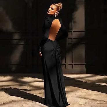 Elegantna duga haljina sa izrezima na bokovima i leđima - Model na lalafo.rs — 2 Elegantna duga haljina sa izrezima na bokovima i leđima - Model — 2