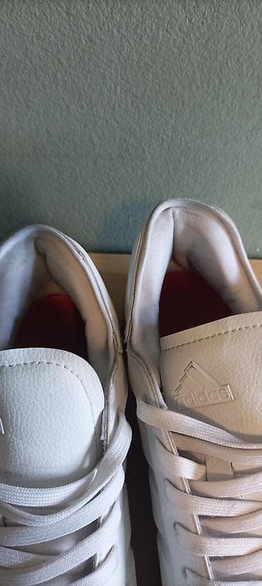 Patike adidas orginal vel 45 gaziste 28,5 cm na lalafo.rs — 3 Patike adidas orginal vel 45 gaziste 28,5 cm — 3