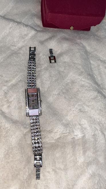 Elegantan zenski sat quartz roze sa cirkonima,
Idealan za svakodnevno na lalafo.rs — 6 Elegantan zenski sat quartz roze sa cirkonima,
Idealan za svakodnevno — 6