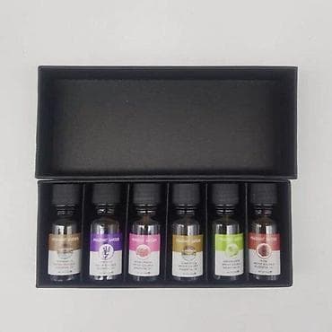 Aromatična eterična ulja za difuzere i osveživače vazduha. Šta su i na lalafo.rs Aromatična eterična ulja za difuzere i osveživače vazduha. Šta su i