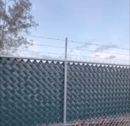 Garden Decor: TRAKE ZA OGRADE KOJE SU NEPROVIDNE, I VODOPERIVE.DUŽINU I ŠIRINU at lalafo.rs — 4 Garden Decor: TRAKE ZA OGRADE KOJE SU NEPROVIDNE, I VODOPERIVE.DUŽINU I ŠIRINU — 4