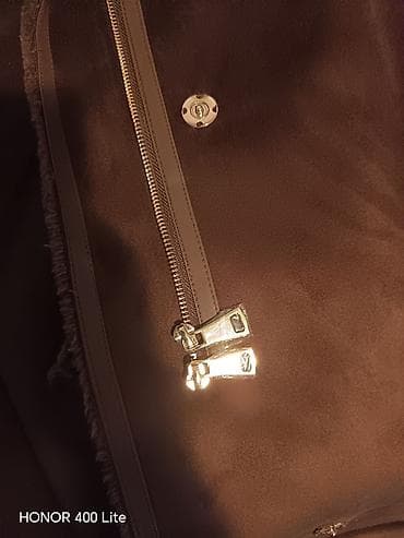 Ženska zimska jakna/kaput, tamno braon boje, sa bogatim krznom oko na lalafo.rs — 2 Ženska zimska jakna/kaput, tamno braon boje, sa bogatim krznom oko — 2