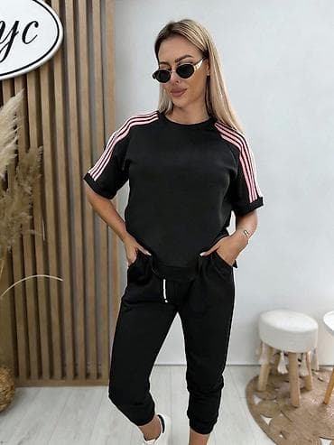 Sweatsuit Sets: 04. Komplet trenerka 3.800 dinara A at lalafo.rs — 8 Sweatsuit Sets: 04. Komplet trenerka 3.800 dinara A — 8