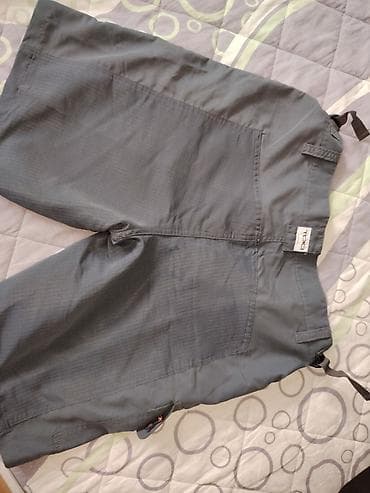 Bermude i šortsevi bоја - Siva na lalafo.rs — 2 Bermude i šortsevi bоја - Siva — 2