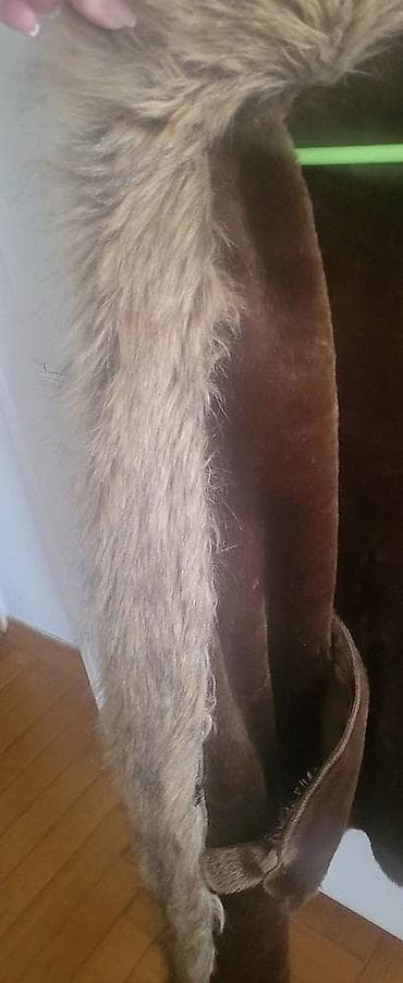 eko koza sa: Prodajem bundu, laganu, veoma toplu, od eko kože i veštačkog krzna na lalafo.rs — 2 eko koza sa: Prodajem bundu, laganu, veoma toplu, od eko kože i veštačkog krzna — 2