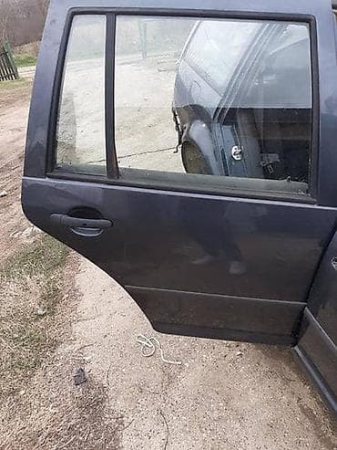 VRATA ZADNJA DESNA ZA VOLKSWAGEN GOLF 4 | Vrata zadnja desna za na lalafo.rs VRATA ZADNJA DESNA ZA VOLKSWAGEN GOLF 4 | Vrata zadnja desna za