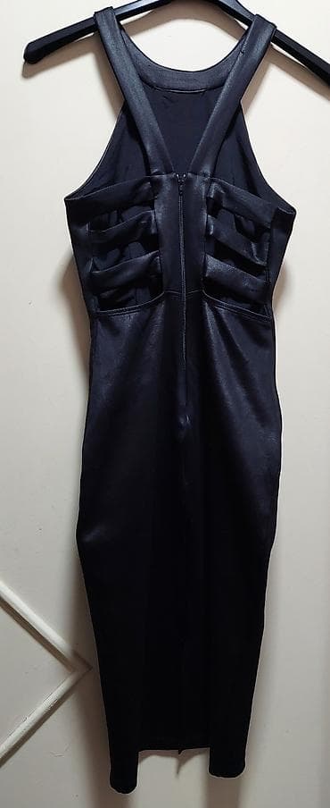 Crna elegantna haljina bez rukava, dužine do kolena (kroj bodycon/po at lalafo.rs — 2 Crna elegantna haljina bez rukava, dužine do kolena (kroj bodycon/po — 2