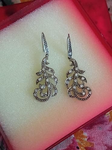 Antikvarne srebrne viseće minđuše sa cirkonima, imaju žig na lalafo.rs — 2 Antikvarne srebrne viseće minđuše sa cirkonima, imaju žig — 2