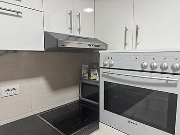Kitchen furniture: Kuhinja, u odličnom stanjuc za ovu cenu i rerna, mikrotalasna at lalafo.rs — 2 Kitchen furniture: Kuhinja, u odličnom stanjuc za ovu cenu i rerna, mikrotalasna — 2