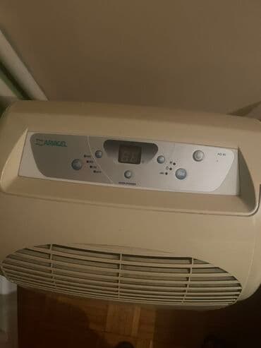 Prenosni klima uređaj Ariagel AG90 - Tip: AG90, prenosni monoblok - na lalafo.rs Prenosni klima uređaj Ariagel AG90 - Tip: AG90, prenosni monoblok -