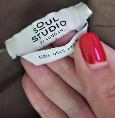 Ženske helanke Soul Studio by Lussari -SportVision, vel s - Model na lalafo.rs — 4 Ženske helanke Soul Studio by Lussari -SportVision, vel s - Model — 4