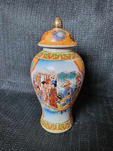 Antique Decor: Kineska vaza,cup, rucno reljefno oslikana iz 70-ih. Visina sa at lalafo.rs — 1 Antique Decor: Kineska vaza,cup, rucno reljefno oslikana iz 70-ih. Visina sa — 1