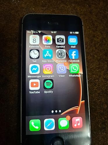 Apple iPhone SE (1. generacija) – model MP862FD/A, srebrna boja. Iphon na lalafo.rs — 2 Apple iPhone SE (1. generacija) – model MP862FD/A, srebrna boja. Iphon — 2