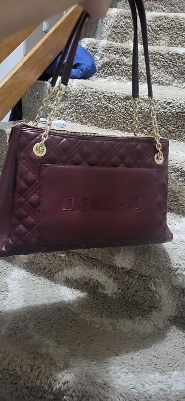 Love Moschino tašna – bordo - Model: ženska torba sa štepom na lalafo.rs — 1 Love Moschino tašna – bordo - Model: ženska torba sa štepom — 1