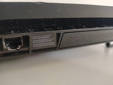 Sony PS4 čipovan slim 1Tb Konzola Sony Playstation 4od 1TB na lalafo.rs — 4 Sony PS4 čipovan slim 1Tb Konzola Sony Playstation 4od 1TB — 4