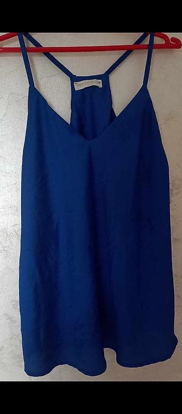 Personal Items: Paket od tri bluzice. Veličina odgovara za L at lalafo.rs — 3 Personal Items: Paket od tri bluzice. Veličina odgovara za L — 3