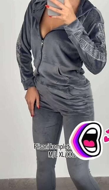 Plisane komplet trenerke sa kašmirom,prepune elastina,sa kapuljačom i na lalafo.rs — 1 Plisane komplet trenerke sa kašmirom,prepune elastina,sa kapuljačom i — 1