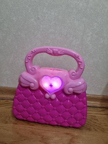 Torbice za devojcice. bez ostecenja,gotovo ne koriscene.sve tri 1000 at lalafo.rs — 3 Torbice za devojcice. bez ostecenja,gotovo ne koriscene.sve tri 1000 — 3